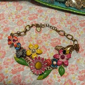Betsey Johnson vintage necklace flowers